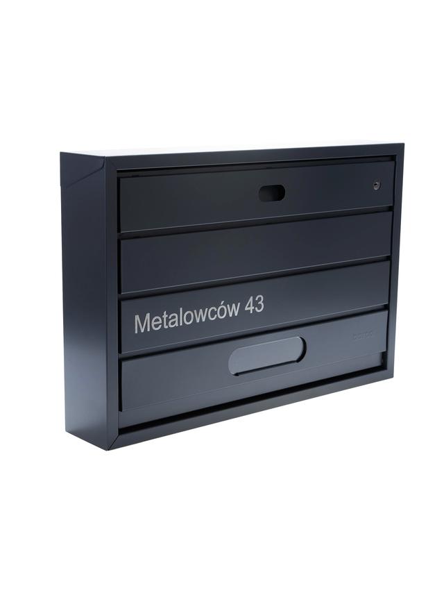 Skrzynka na listy z numerem i ulicą BSL-1-RAL7021-U (RAL7021) | GRAFITOWA | GRAWER (1 lamela)