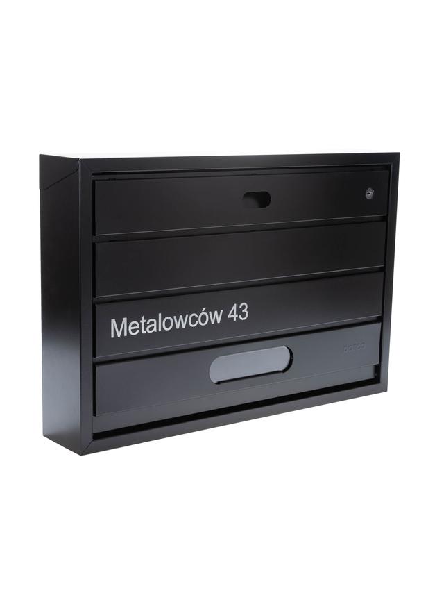 Skrzynka na listy z numerem i ulicą  BSL-1-CZ-U | CZARNA | GRAWER (1 lamela)